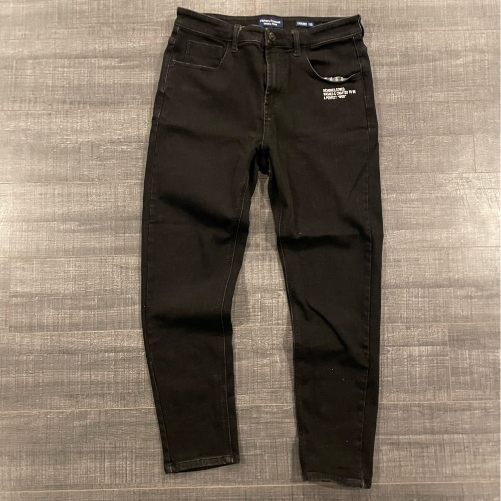 Meters/Bonwe Black Straight Leg Jeans